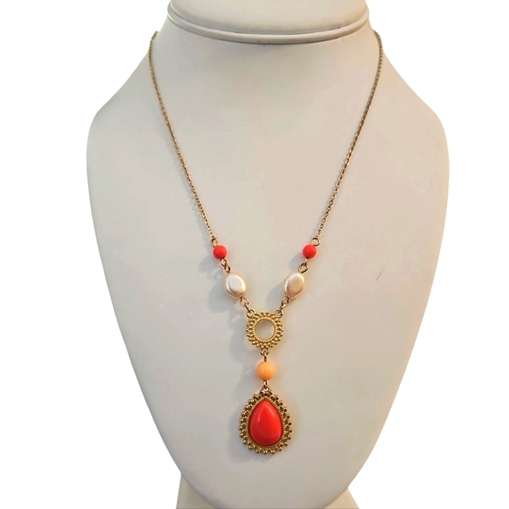 Avon Faux Pearls Orange Acrylic Beads Teardrop Pendant 16” Gold Tone Necklace